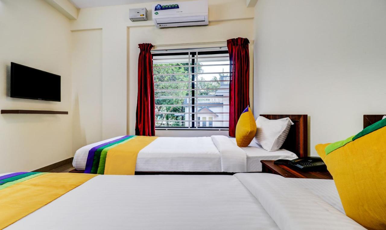 Itsy Hotels Rain Tulsi Stayz, Palarivattom Junction Kochi Εξωτερικό φωτογραφία