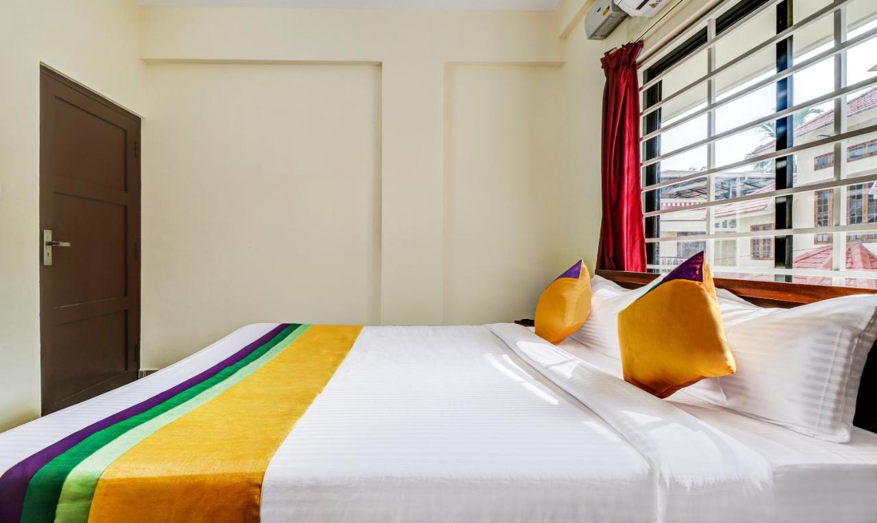 Itsy Hotels Rain Tulsi Stayz, Palarivattom Junction Kochi Εξωτερικό φωτογραφία